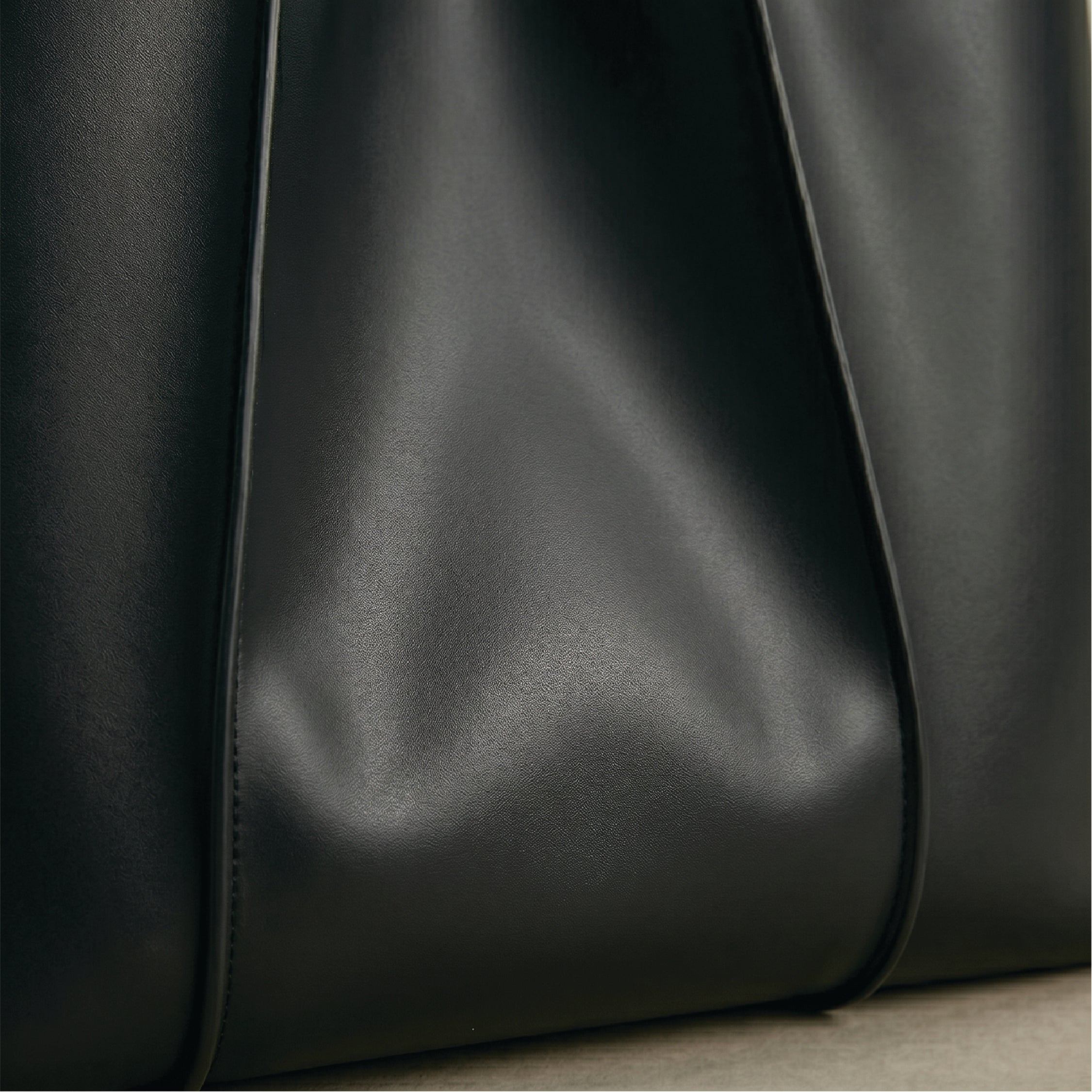 Nove - Black